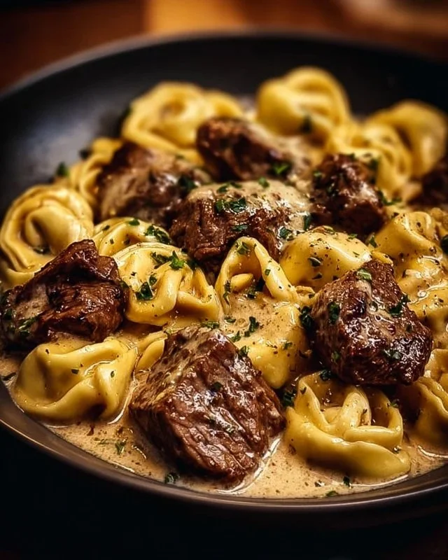 Cracked Garlic Steak Tortellini in Creamhouse Sauce with a delicious creamy texture