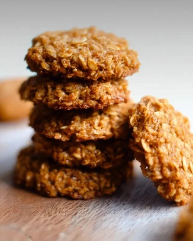Healthy oatmeal toddler breakfast cookies on a plate